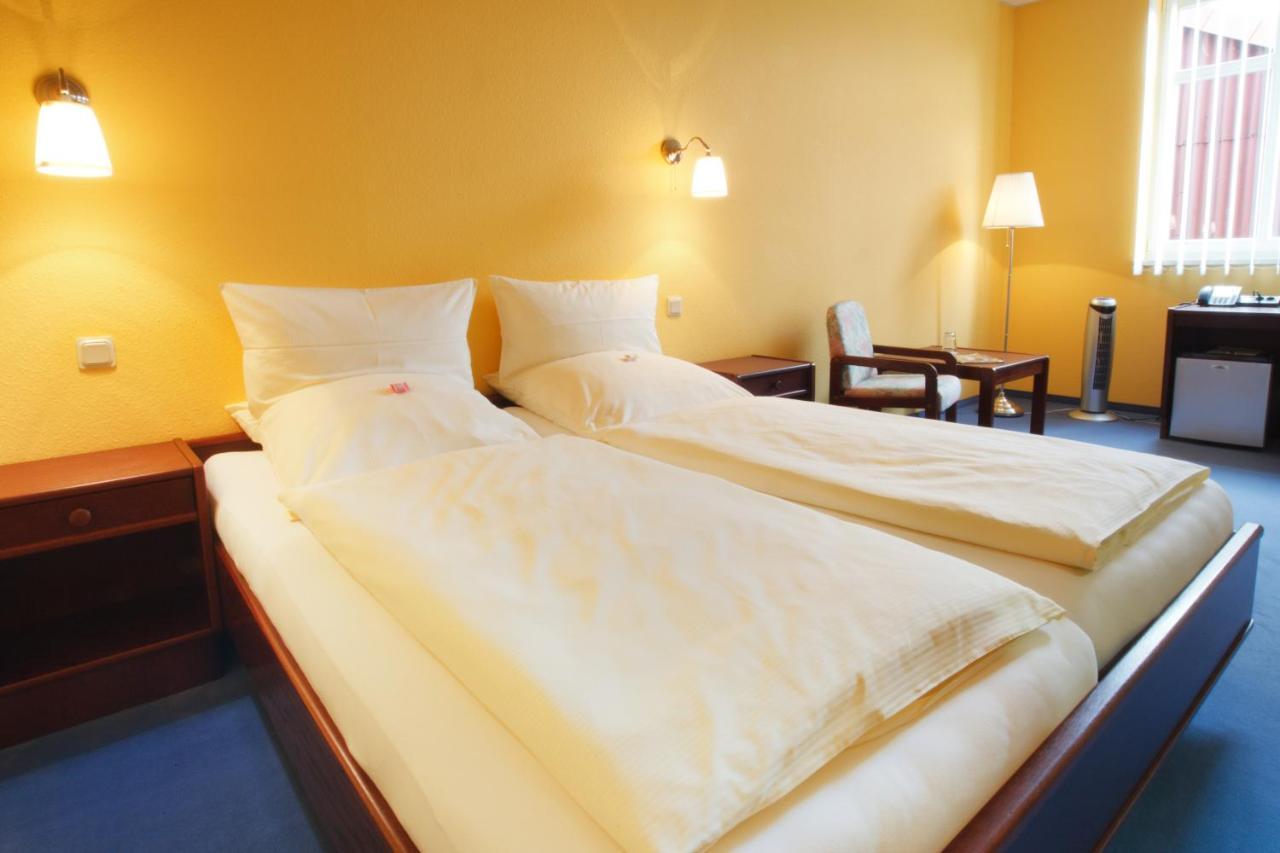 Landhotel Zum Pottkuchen Kalbe  Экстерьер фото