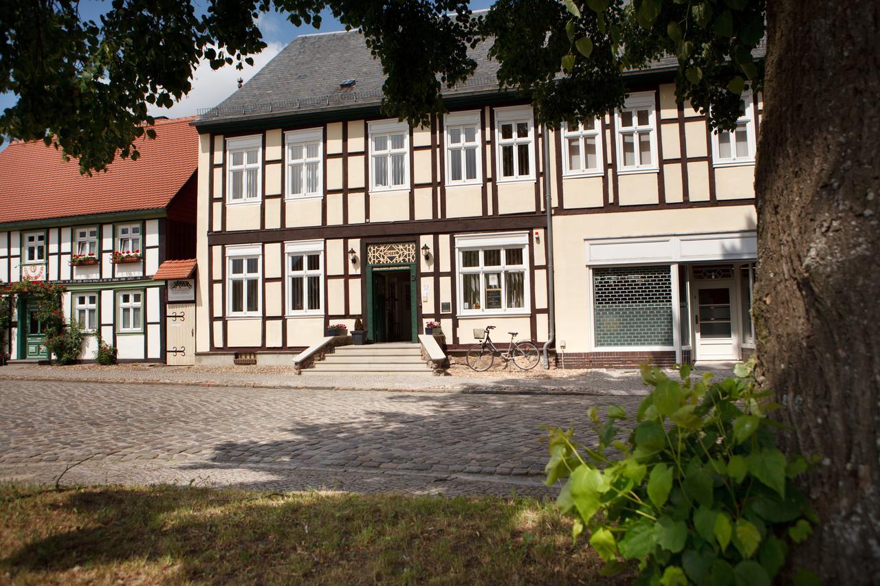 Landhotel Zum Pottkuchen Kalbe  Экстерьер фото